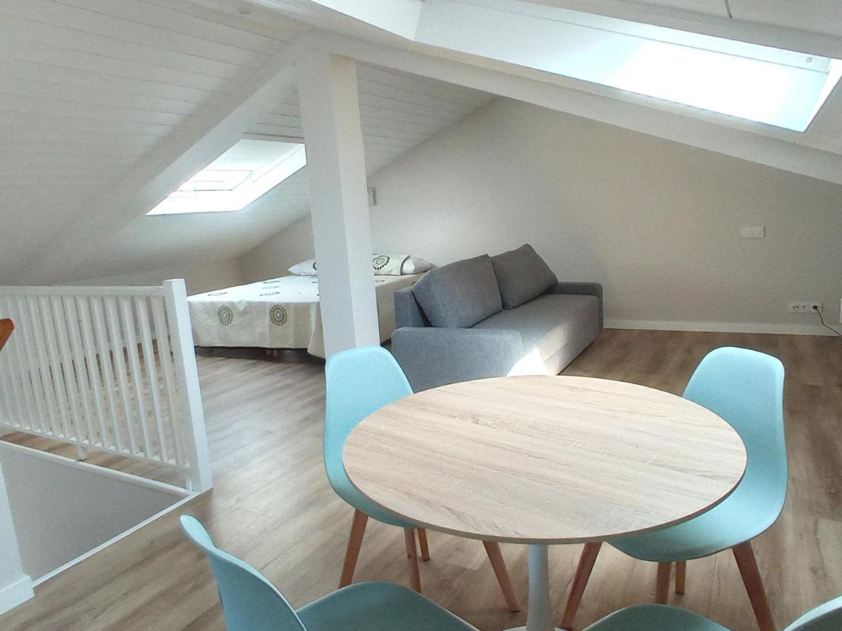 Vila Mariña. Casa marinera con terraza sobre el mar en Caión Cayón  Exterior foto
