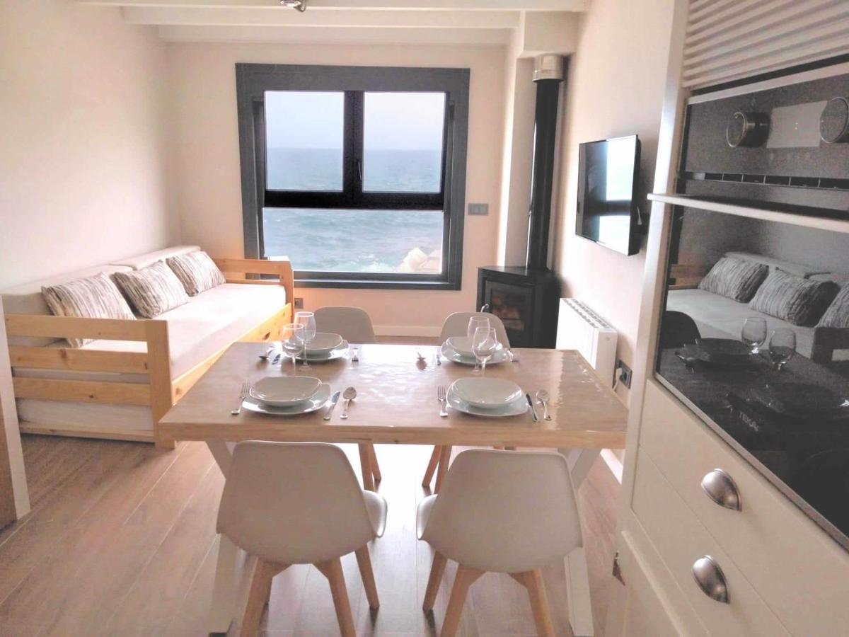 Vila Mariña. Casa marinera con terraza sobre el mar en Caión Cayón  Exterior foto