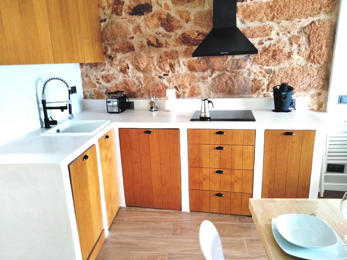 Vila Mariña. Casa marinera con terraza sobre el mar en Caión Cayón  Exterior foto