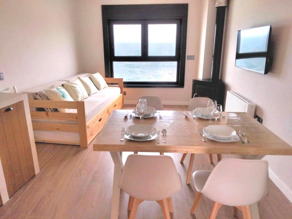 Vila Mariña. Casa marinera con terraza sobre el mar en Caión Cayón  Exterior foto